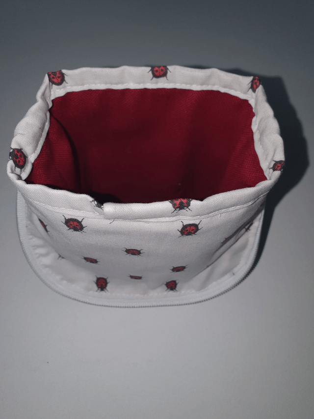 Trousse verticale bordeaux motifs coccinelles