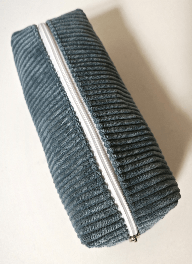 Petite trousse velours bleue