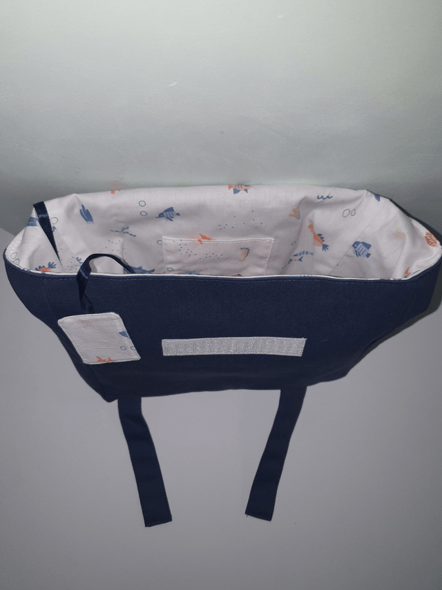 Sac à dos bleu marine et poissons