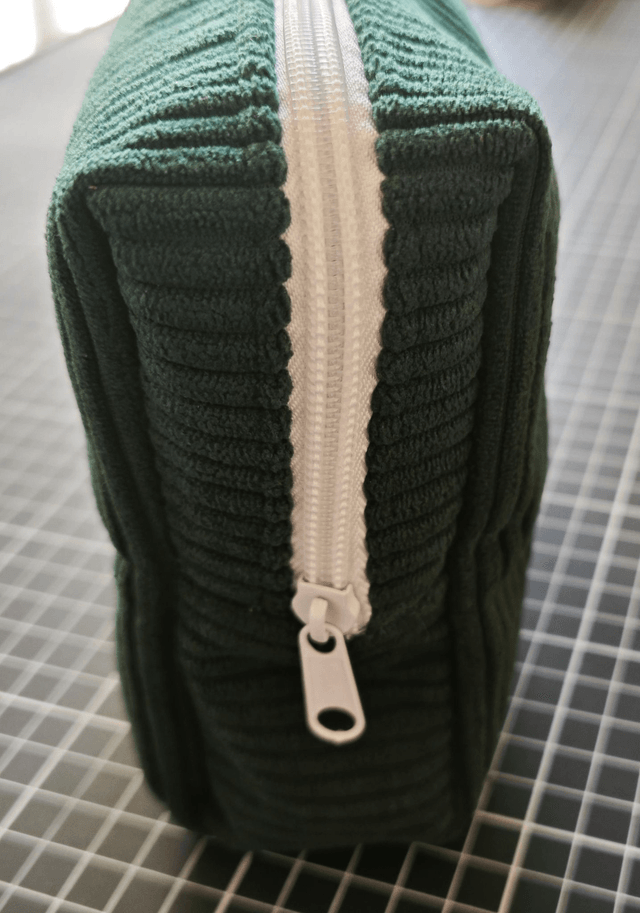 Trousse velours verte