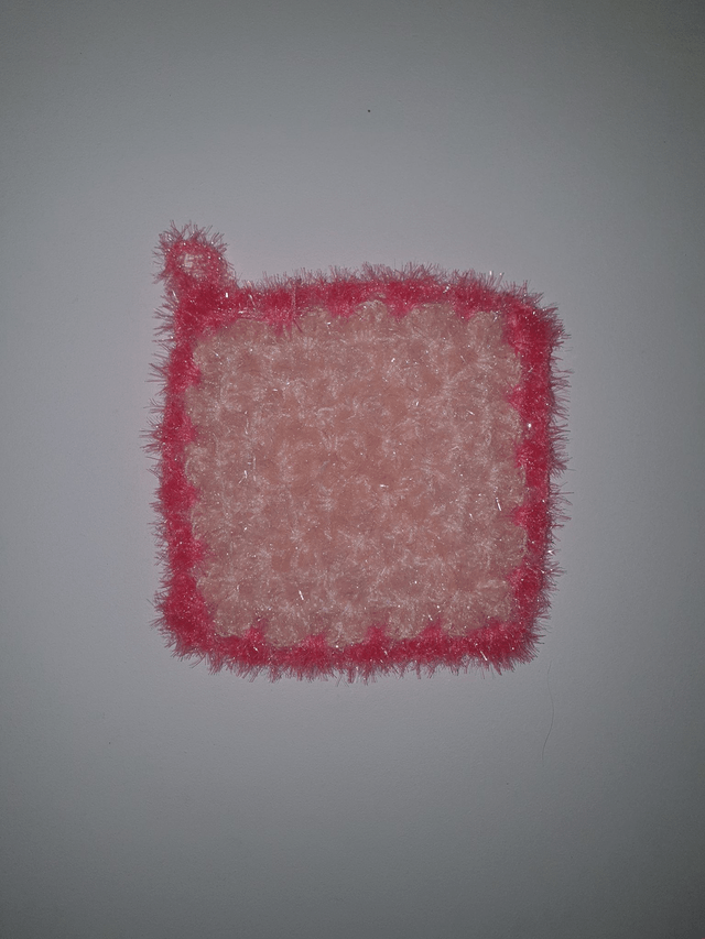 Lavette pour la toilette, la vaisselle ou les vitres rose pâle contour rose