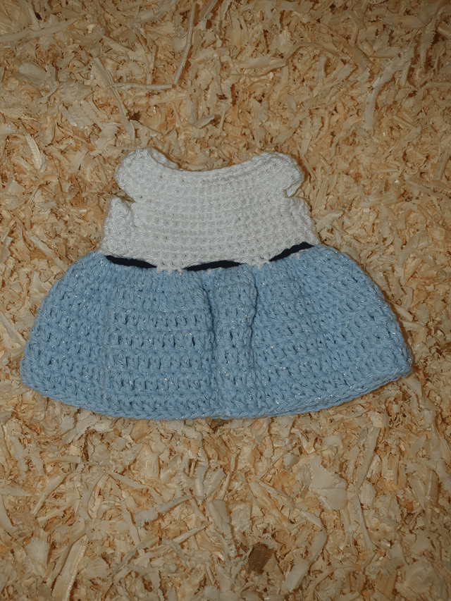 Robe pour Camille Blanche et Bleue avec ceinture (seule)