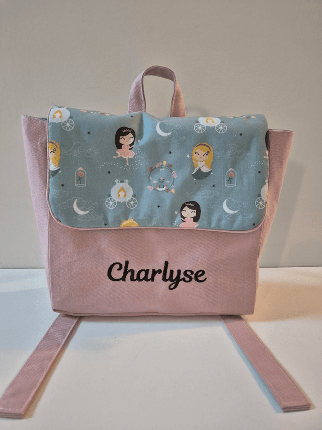 Sac à dos rose et princesses personnalisé