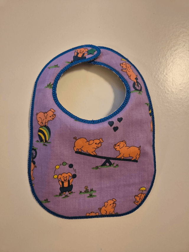 Bavoir petits cochons