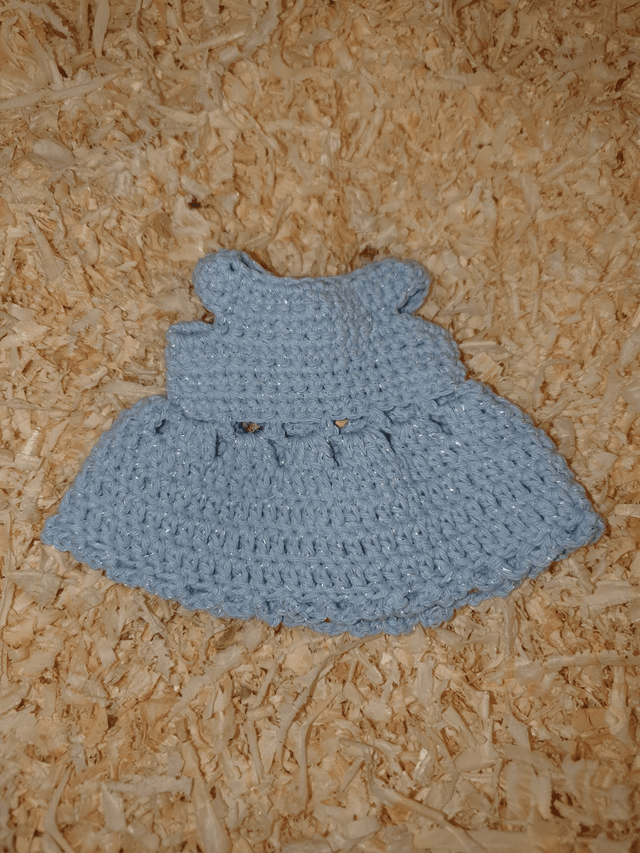 Robe princesse pour Camille Bleue effet métallisé (seule)