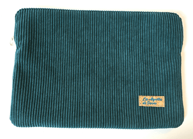 Housse d&#039;ordinateur 16&quot; velours bleu canard